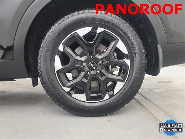 used 2025 Kia Sorento car, priced at $30,988