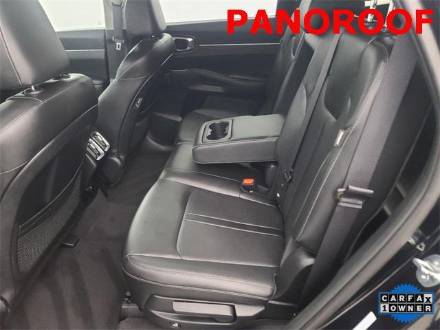 used 2025 Kia Sorento car, priced at $30,988