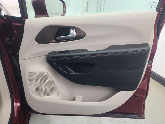 used 2018 Chrysler Pacifica car, priced at $17,488