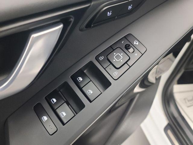 used 2023 Kia Niro EV car, priced at $24,988