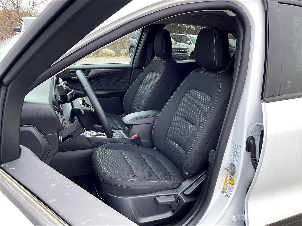 new 2026 Ford Escape car, priced at $31,228