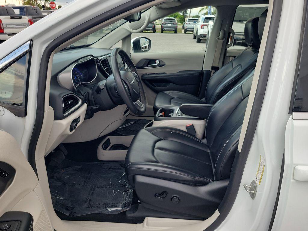 used 2023 Chrysler Pacifica car, priced at $22,900