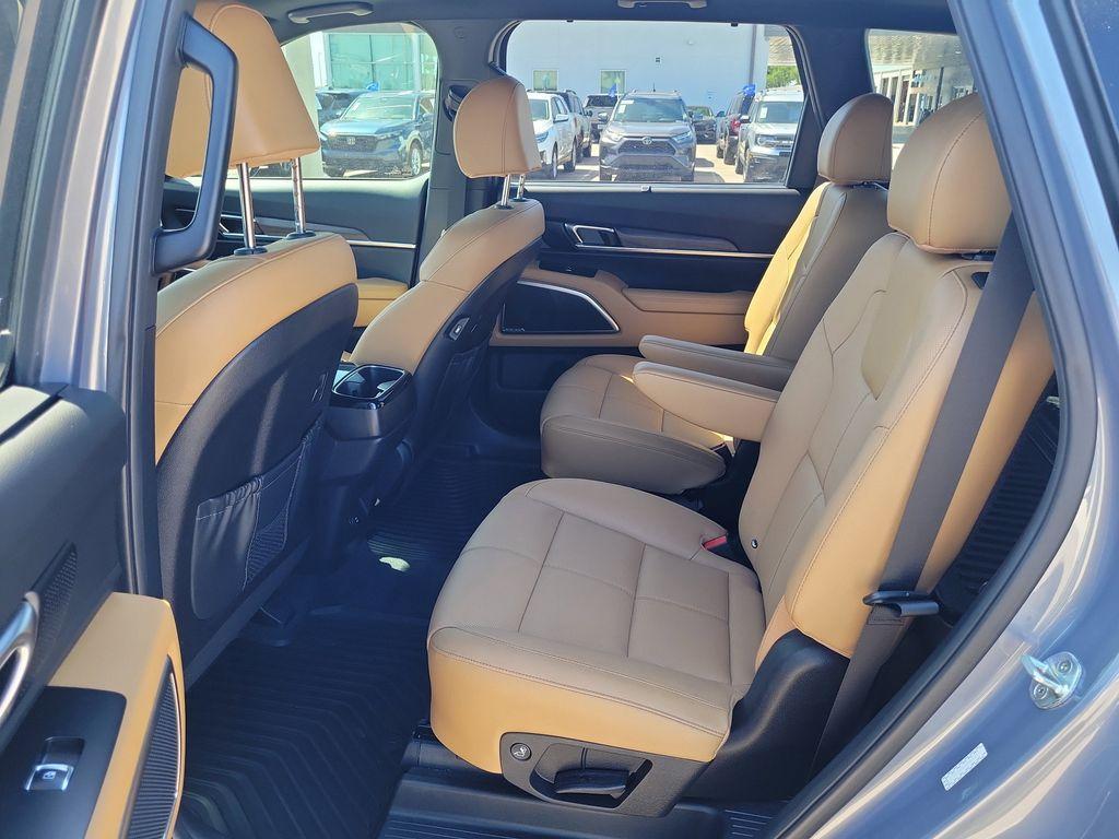 used 2022 Kia Telluride car, priced at $32,695