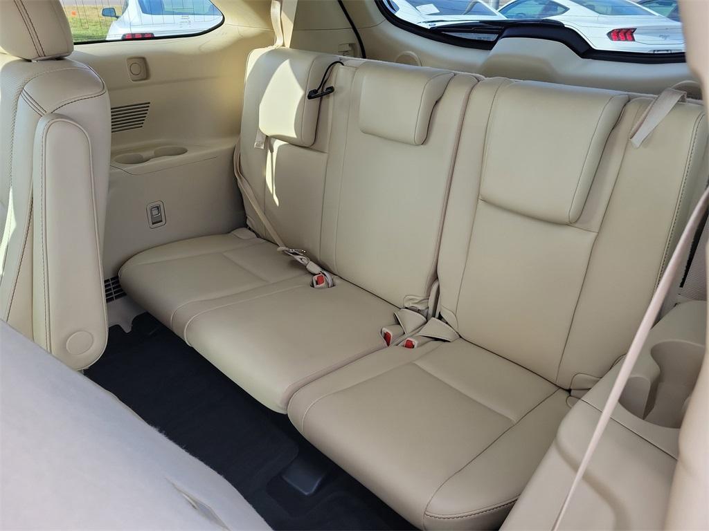 used 2019 Toyota Highlander car, priced at $29,975