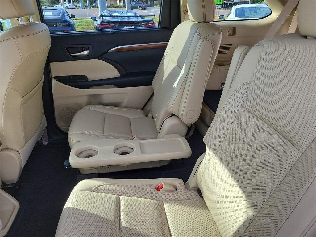 used 2019 Toyota Highlander car, priced at $29,975