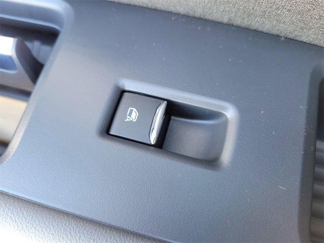 new 2025 Ford Expedition car, priced at $63,702