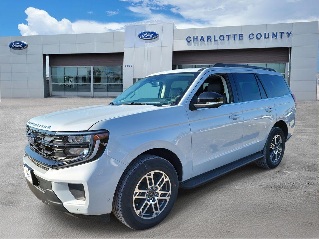 new 2025 Ford Expedition car, priced at $59,997