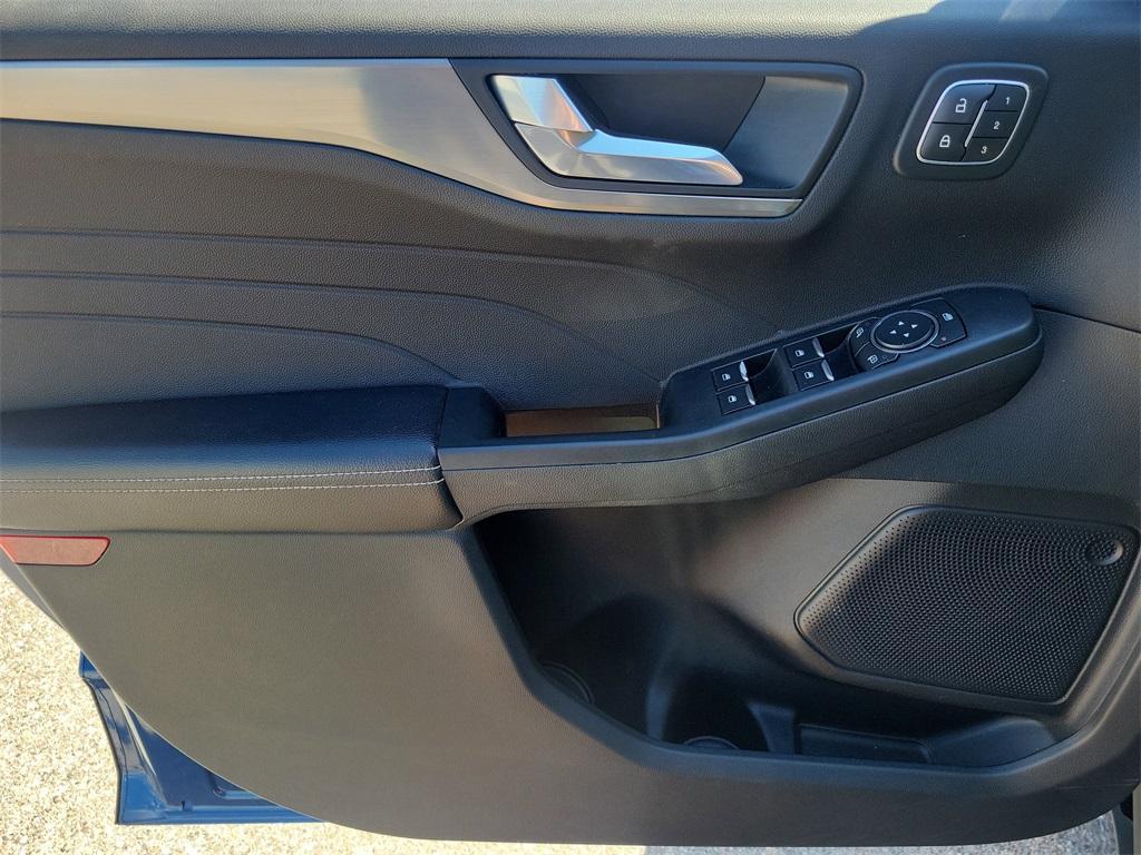 used 2022 Ford Escape car, priced at $21,285