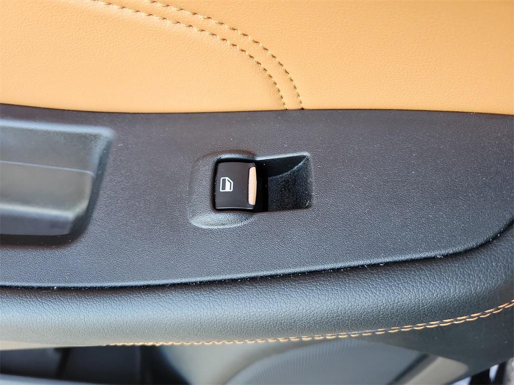 used 2024 Ford Edge car, priced at $29,865