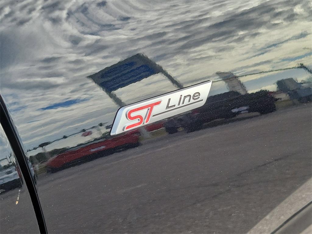 used 2023 Ford Escape car, priced at $25,465