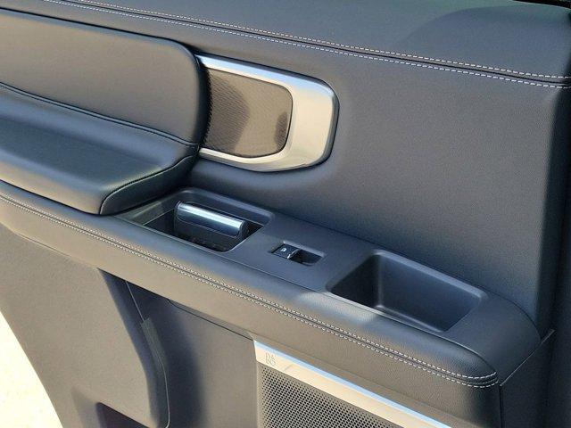 new 2026 Ford Expedition car, priced at $75,593