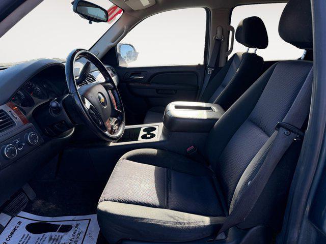 used 2010 Chevrolet Suburban car, priced at $11,995