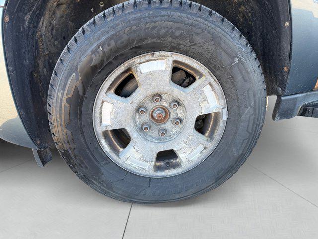 used 2010 Chevrolet Suburban car, priced at $11,995