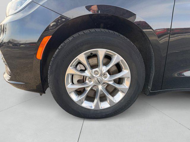 used 2022 Chrysler Pacifica car, priced at $32,970