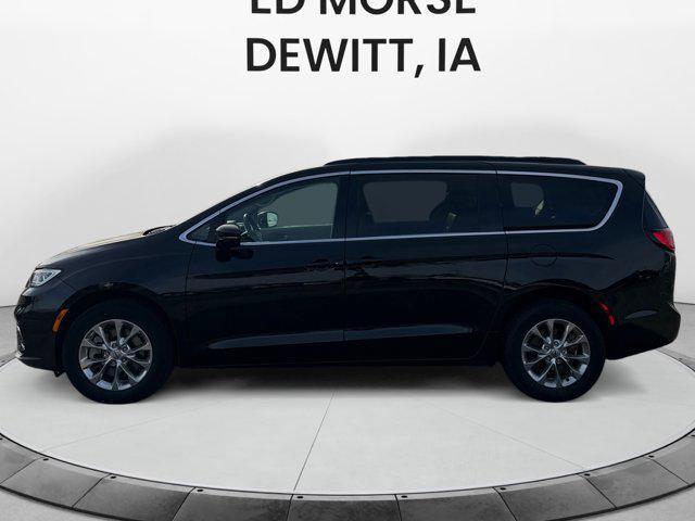 used 2022 Chrysler Pacifica car, priced at $32,970