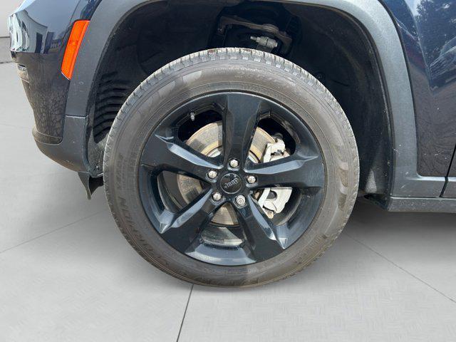 used 2024 Jeep Grand Cherokee L car, priced at $34,775