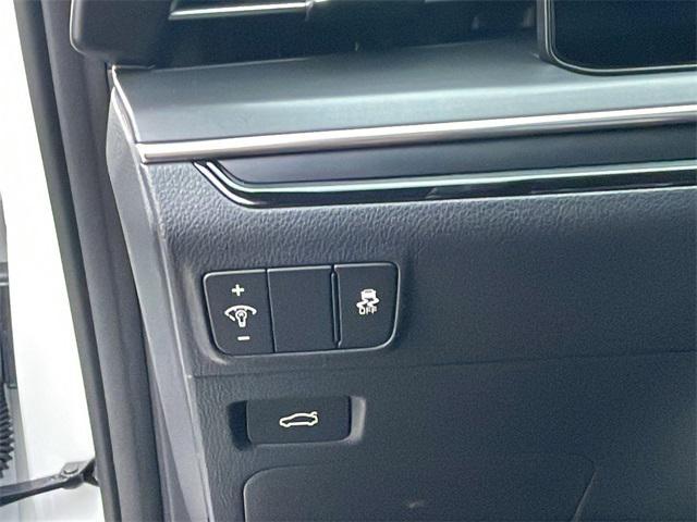 used 2025 Kia K5 car, priced at $28,500