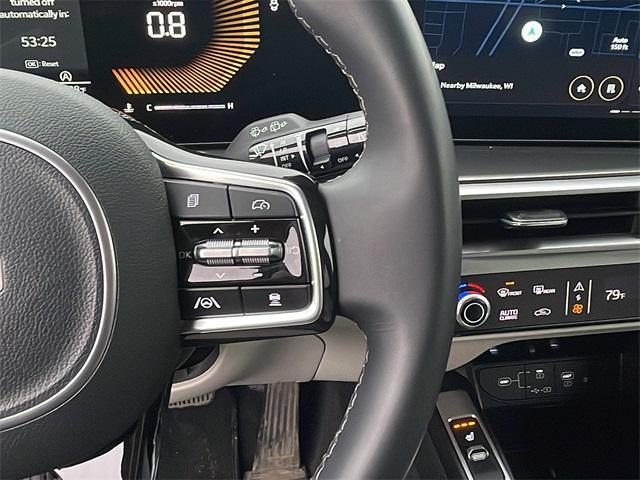 used 2025 Kia Sorento car, priced at $31,994