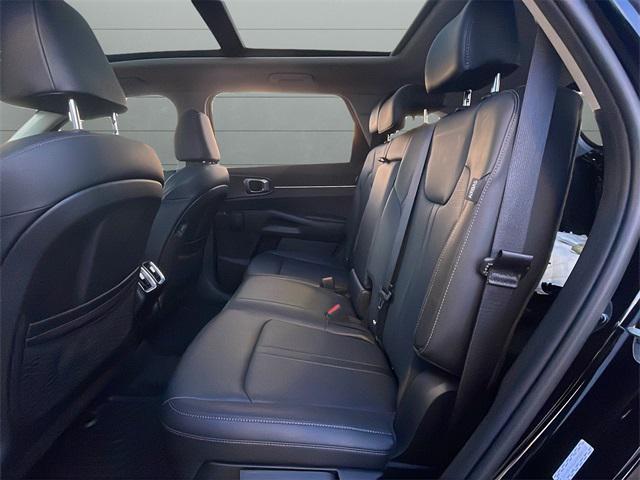 used 2024 Kia Sorento car, priced at $25,994