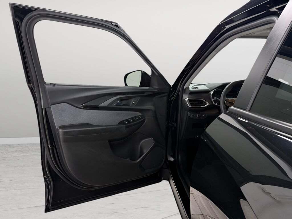 used 2022 Chevrolet TrailBlazer car, priced at $19,687