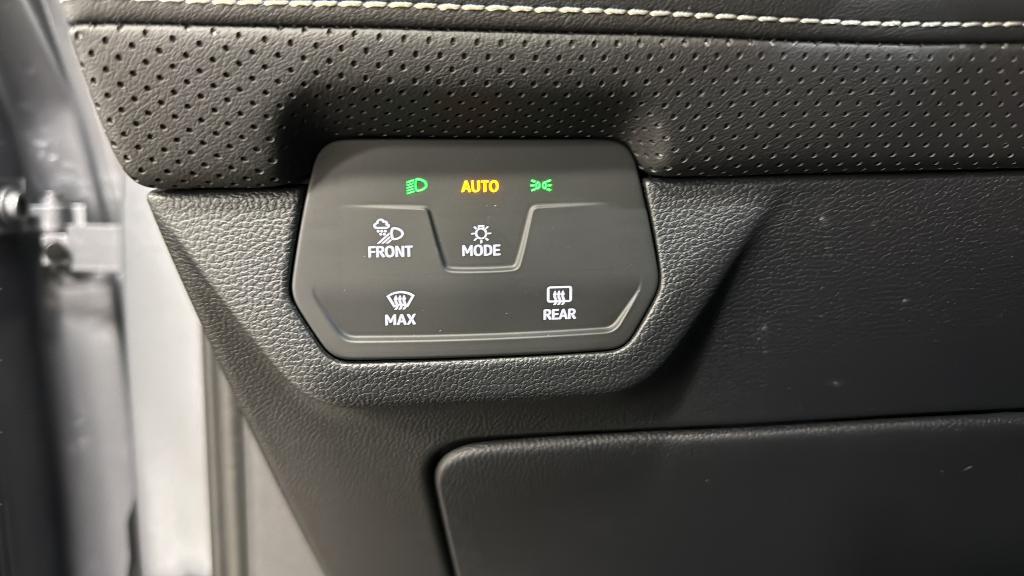 new 2026 Volkswagen Atlas Cross Sport car, priced at $37,966