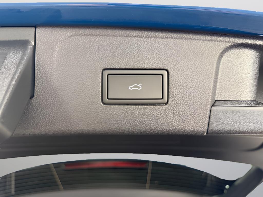 new 2026 Volkswagen Atlas car, priced at $45,289