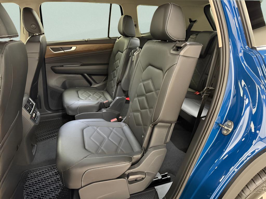 new 2026 Volkswagen Atlas car, priced at $45,289