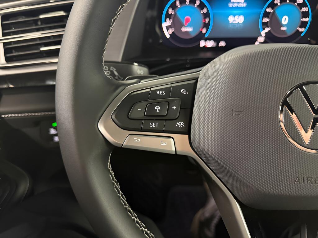 new 2026 Volkswagen Atlas Cross Sport car, priced at $44,451