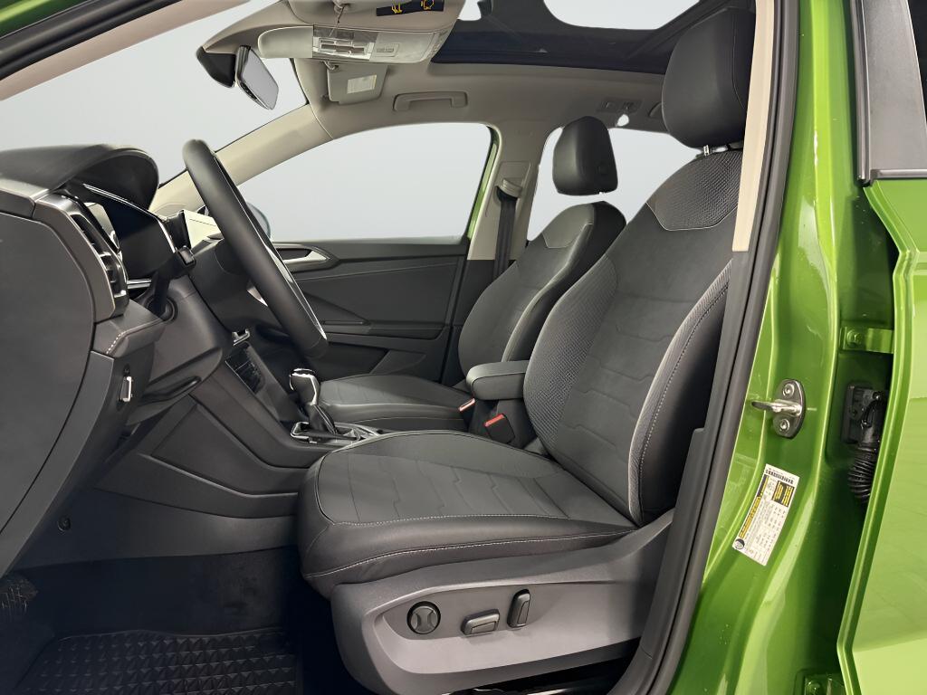 new 2025 Volkswagen Taos car, priced at $28,844