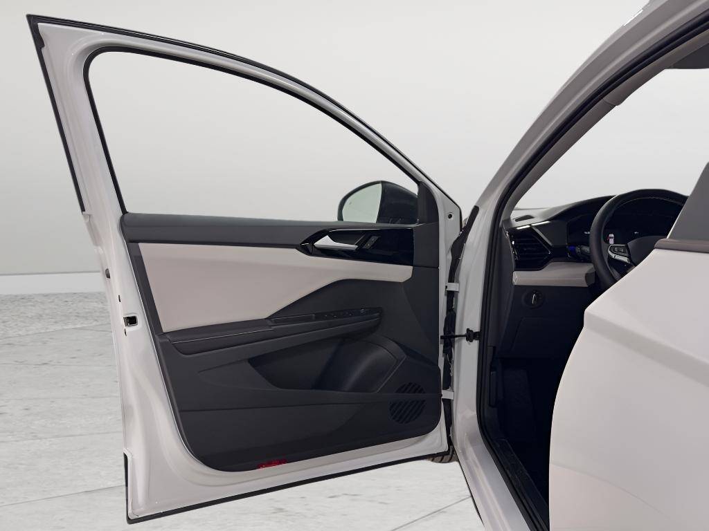 new 2026 Volkswagen Taos car, priced at $27,177