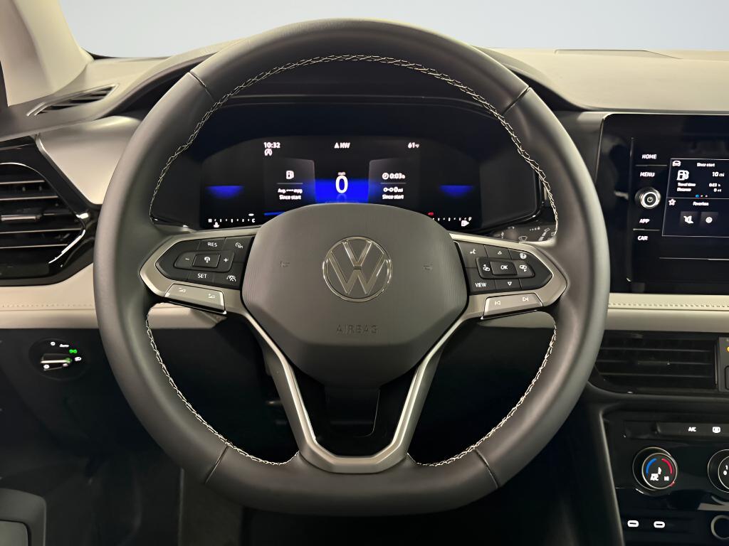 new 2026 Volkswagen Taos car, priced at $27,177