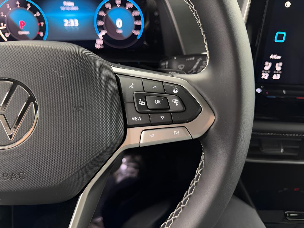 new 2026 Volkswagen Atlas Cross Sport car, priced at $46,246