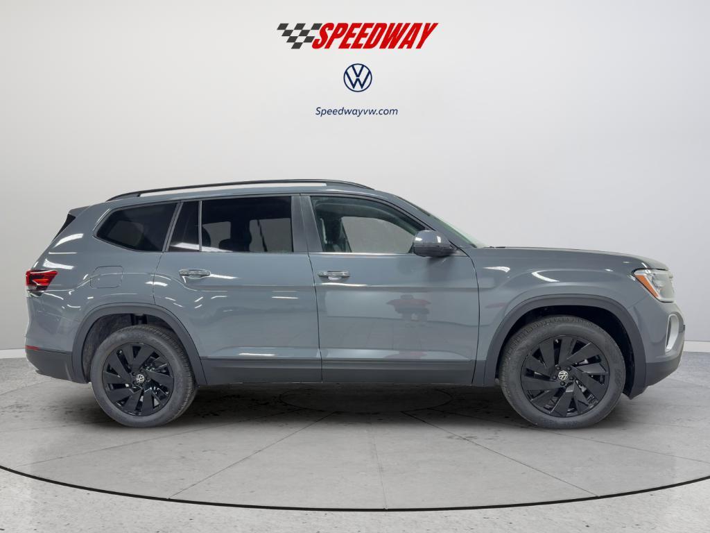 new 2026 Volkswagen Atlas car, priced at $46,658