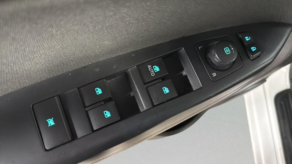 used 2014 Chevrolet Captiva Sport car, priced at $6,356