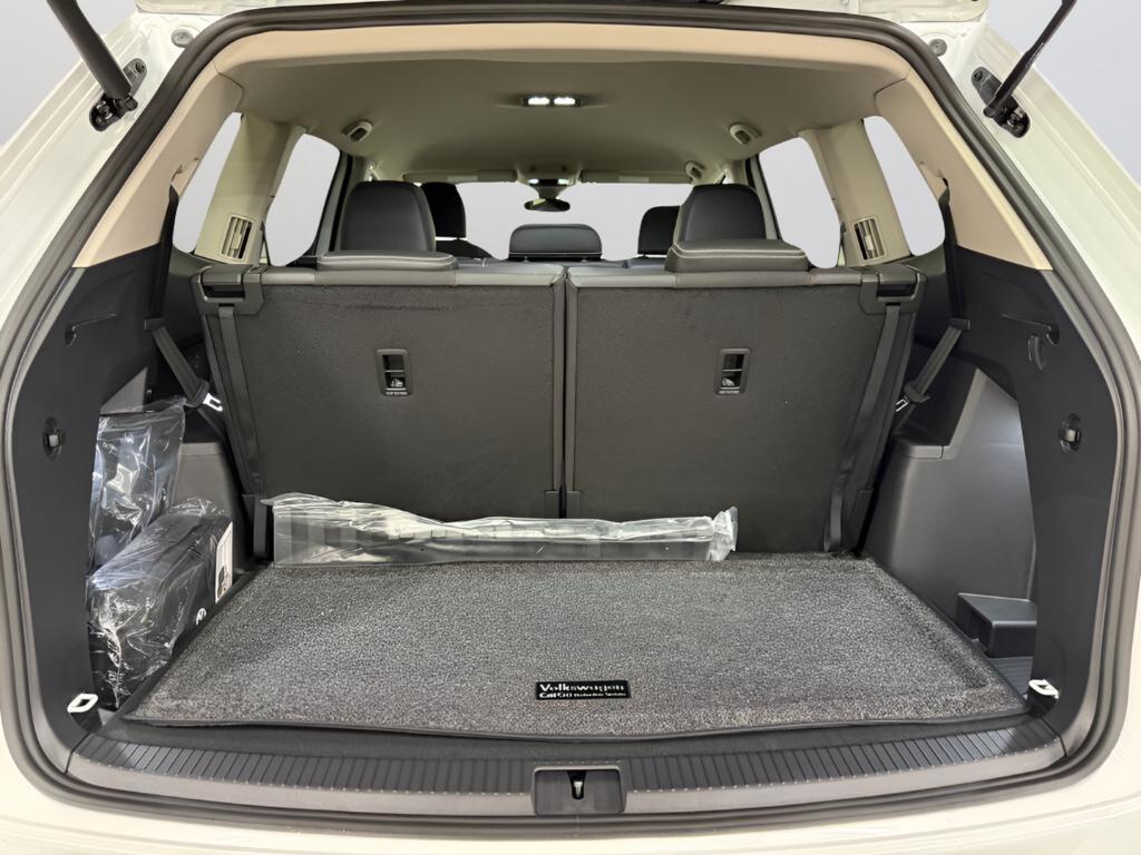 new 2026 Volkswagen Atlas car, priced at $38,292