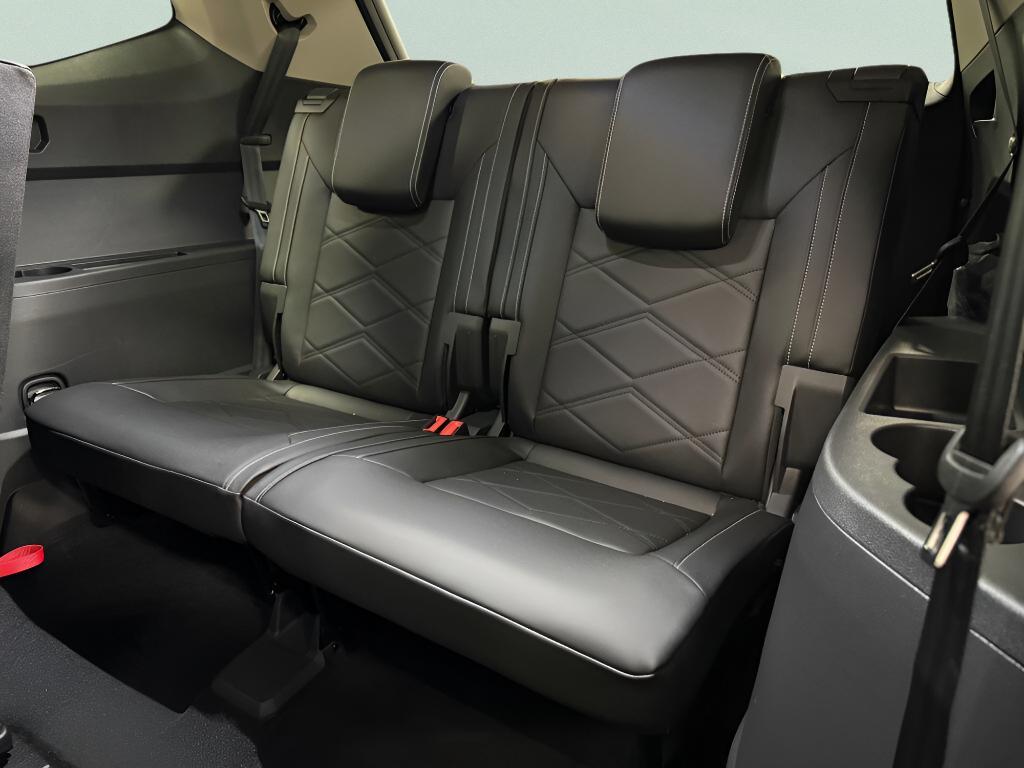 new 2026 Volkswagen Atlas car, priced at $38,292