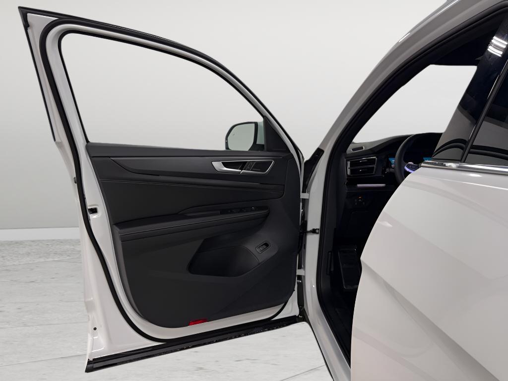 new 2026 Volkswagen Atlas Cross Sport car, priced at $54,248