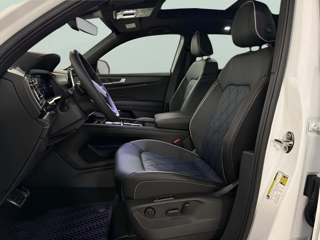 new 2026 Volkswagen Atlas Cross Sport car, priced at $54,248