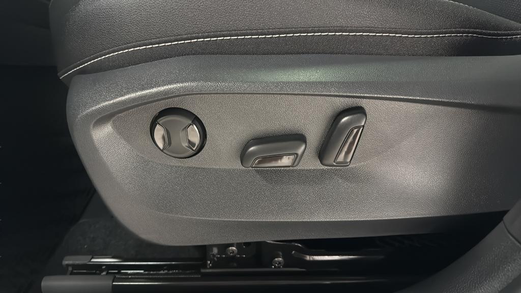 new 2026 Volkswagen Taos car, priced at $37,276