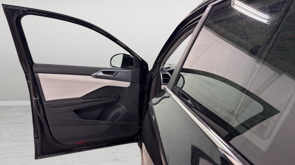 new 2026 Volkswagen Taos car, priced at $37,276