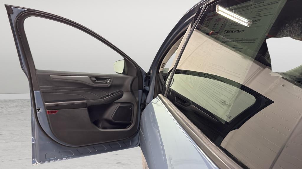 used 2023 Ford Escape car, priced at $18,500
