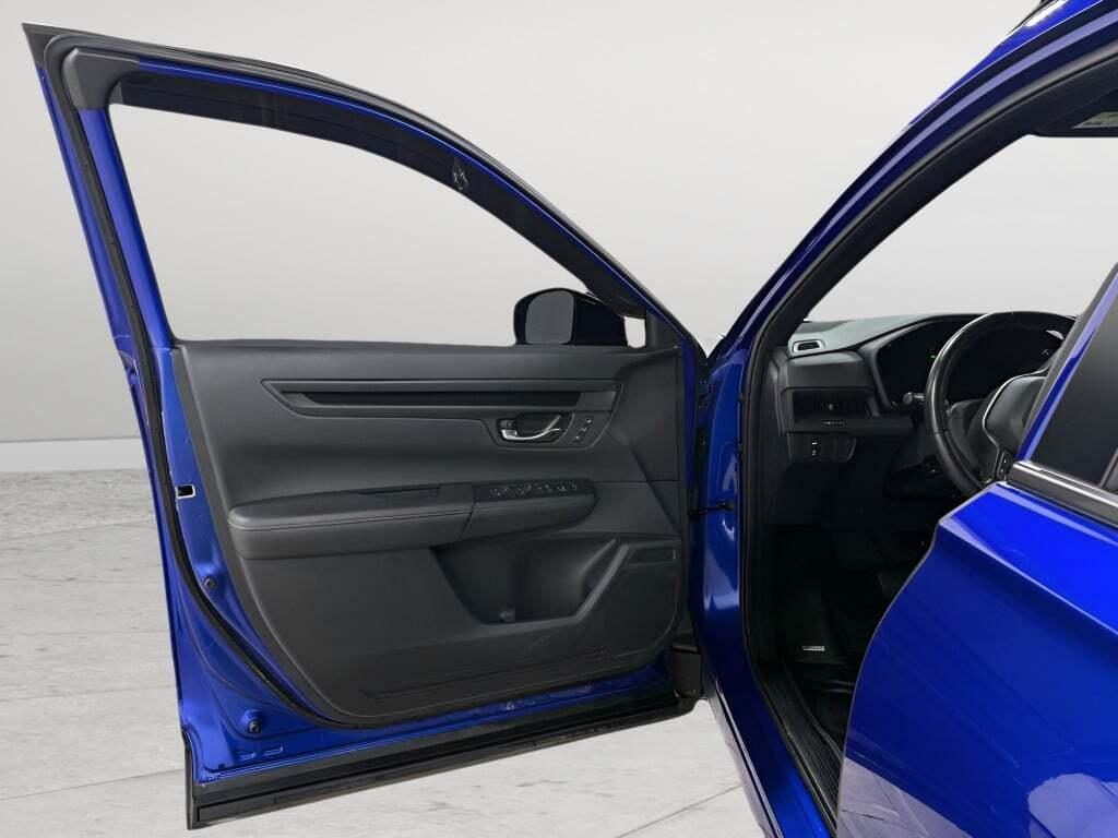 used 2024 Honda CR-V Hybrid car, priced at $28,000