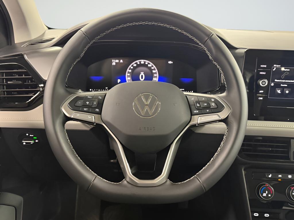 new 2026 Volkswagen Taos car, priced at $29,776