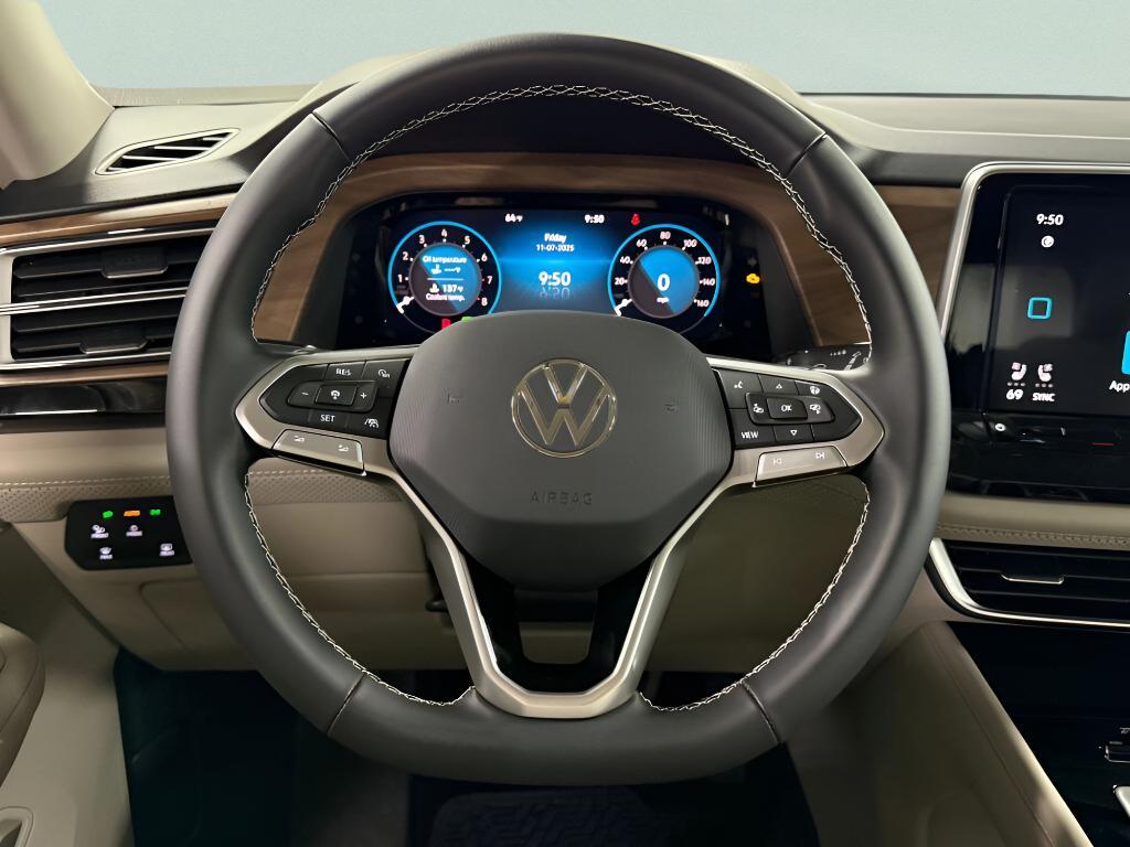 new 2026 Volkswagen Atlas car, priced at $44,688