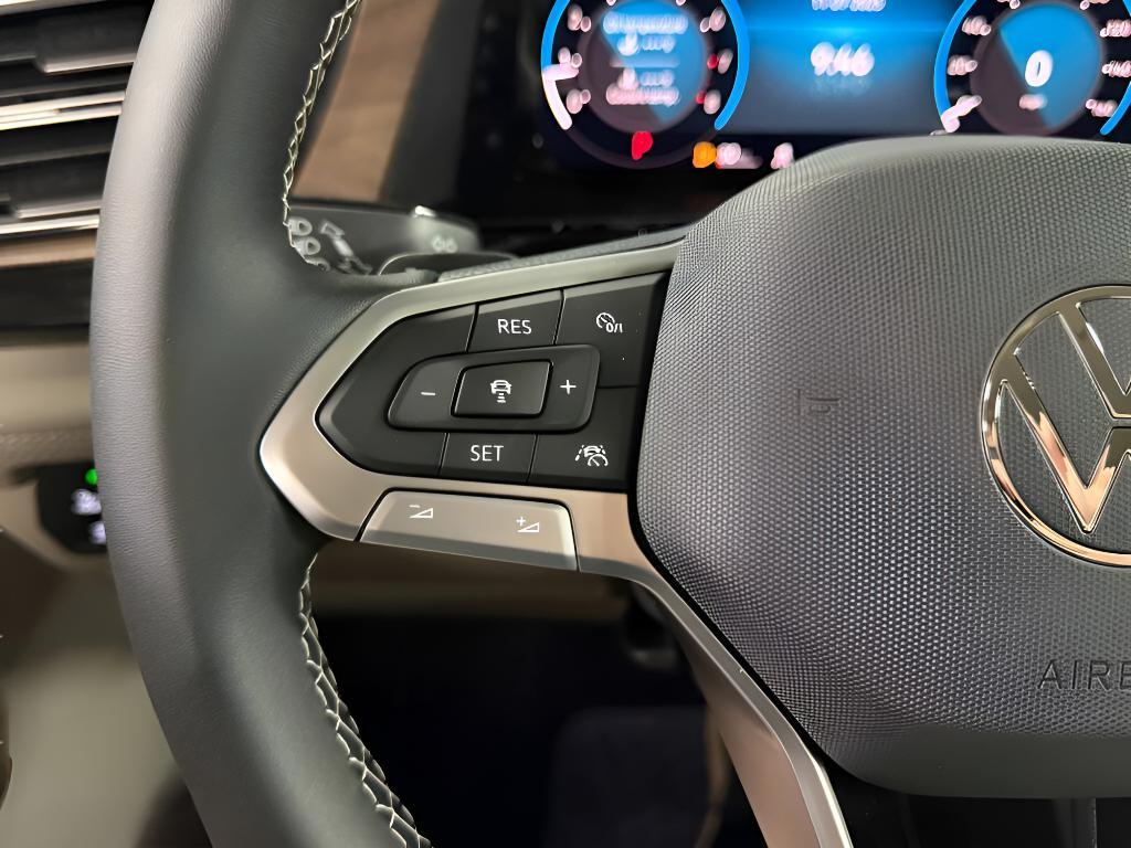 new 2026 Volkswagen Atlas car, priced at $44,688