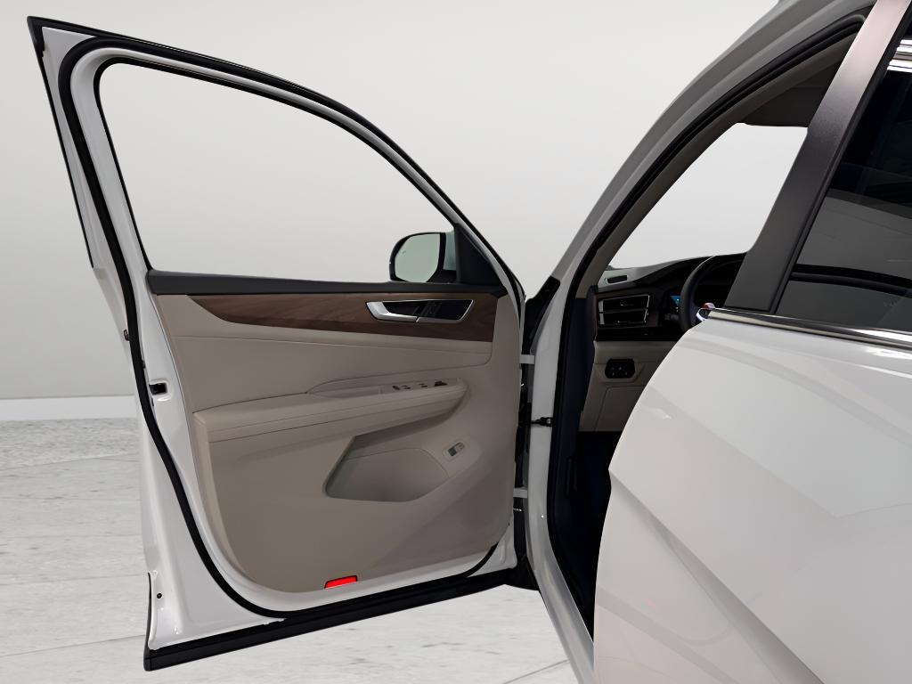 new 2026 Volkswagen Atlas car, priced at $44,688