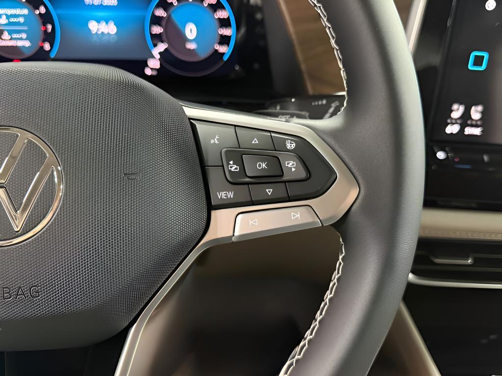 new 2026 Volkswagen Atlas car, priced at $44,688