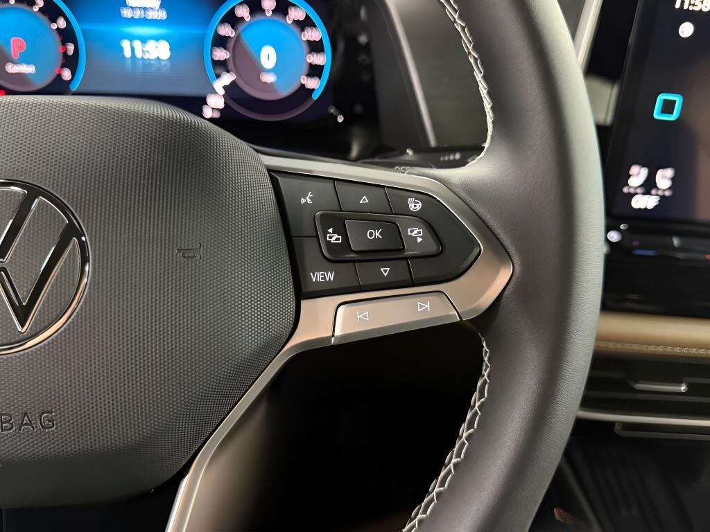 new 2026 Volkswagen Atlas Cross Sport car, priced at $45,316