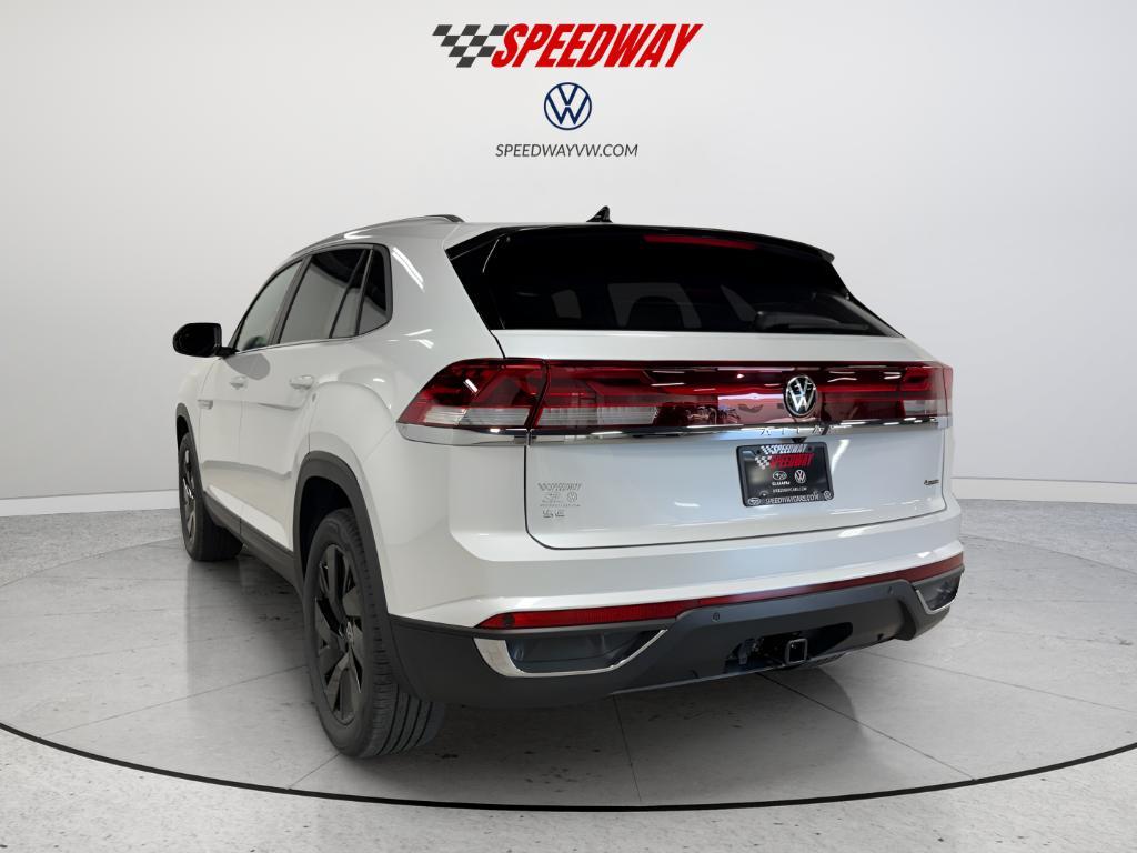new 2026 Volkswagen Atlas Cross Sport car, priced at $45,316