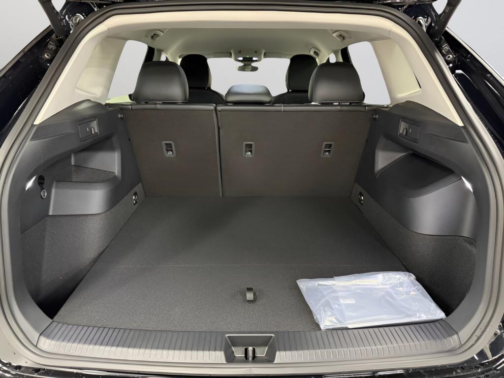 new 2026 Volkswagen Tiguan car, priced at $34,848